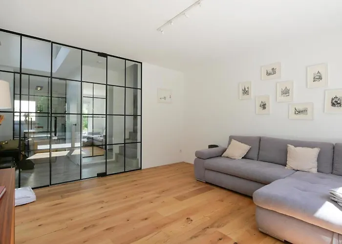 Eleganter Neubau-luxus In & Stilvoller Rueckzugsort Fuer Bis Zu 9 Gaeste